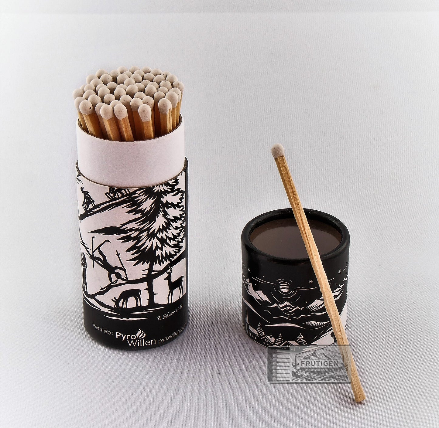 Zündhölzer 10cm lang, abgefüllt in einer Dose/Rondelle, Scherenschnitt Bild